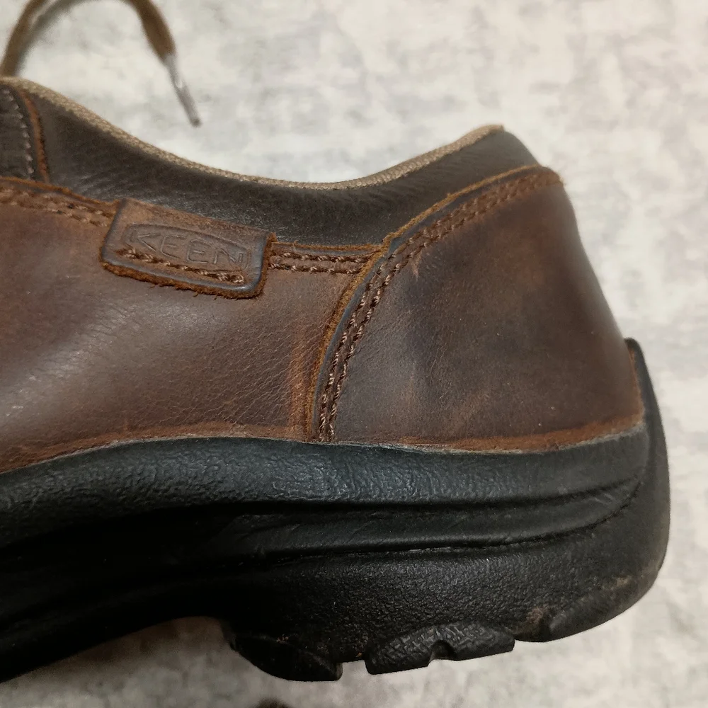 Keen Briggs Brown Hiking leather 2 tone Men's size 8.5